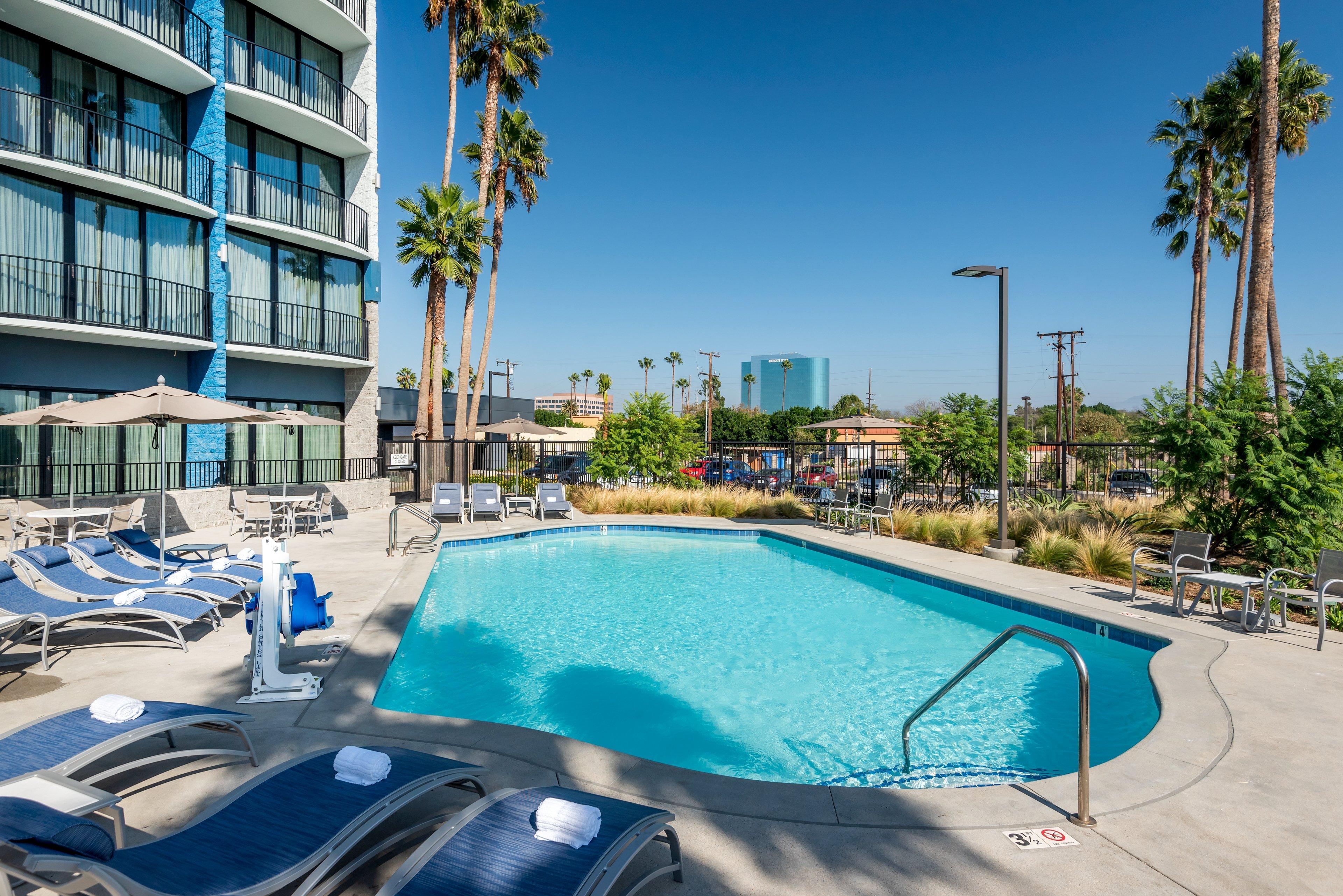 Holiday Inn Express & Suites Santa Ana - Orange County By Ihg Buitenkant foto
