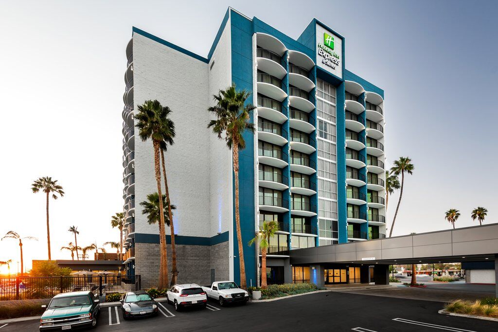 Holiday Inn Express & Suites Santa Ana - Orange County By Ihg Buitenkant foto