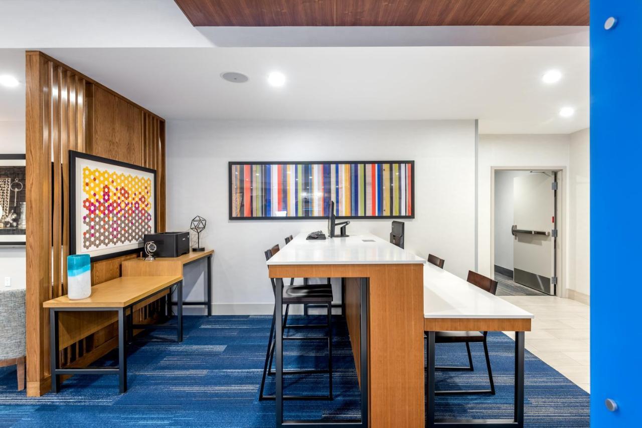 Holiday Inn Express & Suites Santa Ana - Orange County By Ihg Buitenkant foto